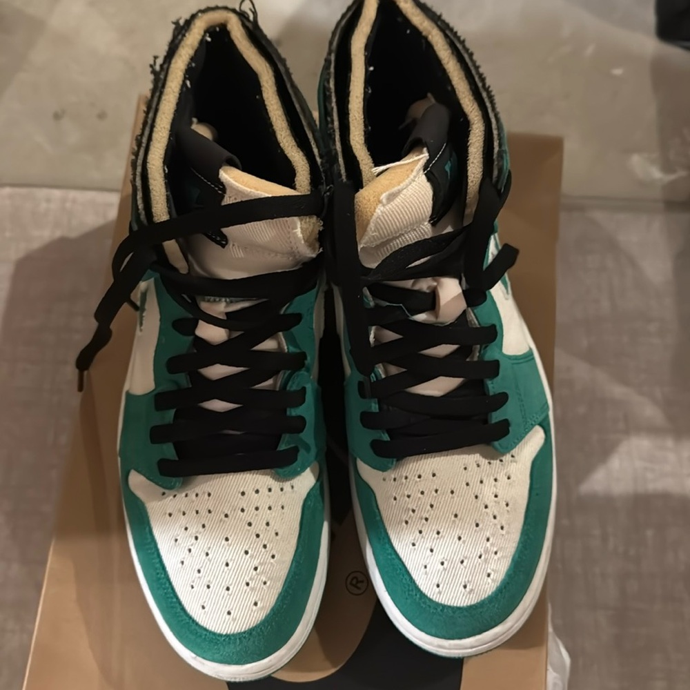 Nike Air Jordan 1 Zoom Air green